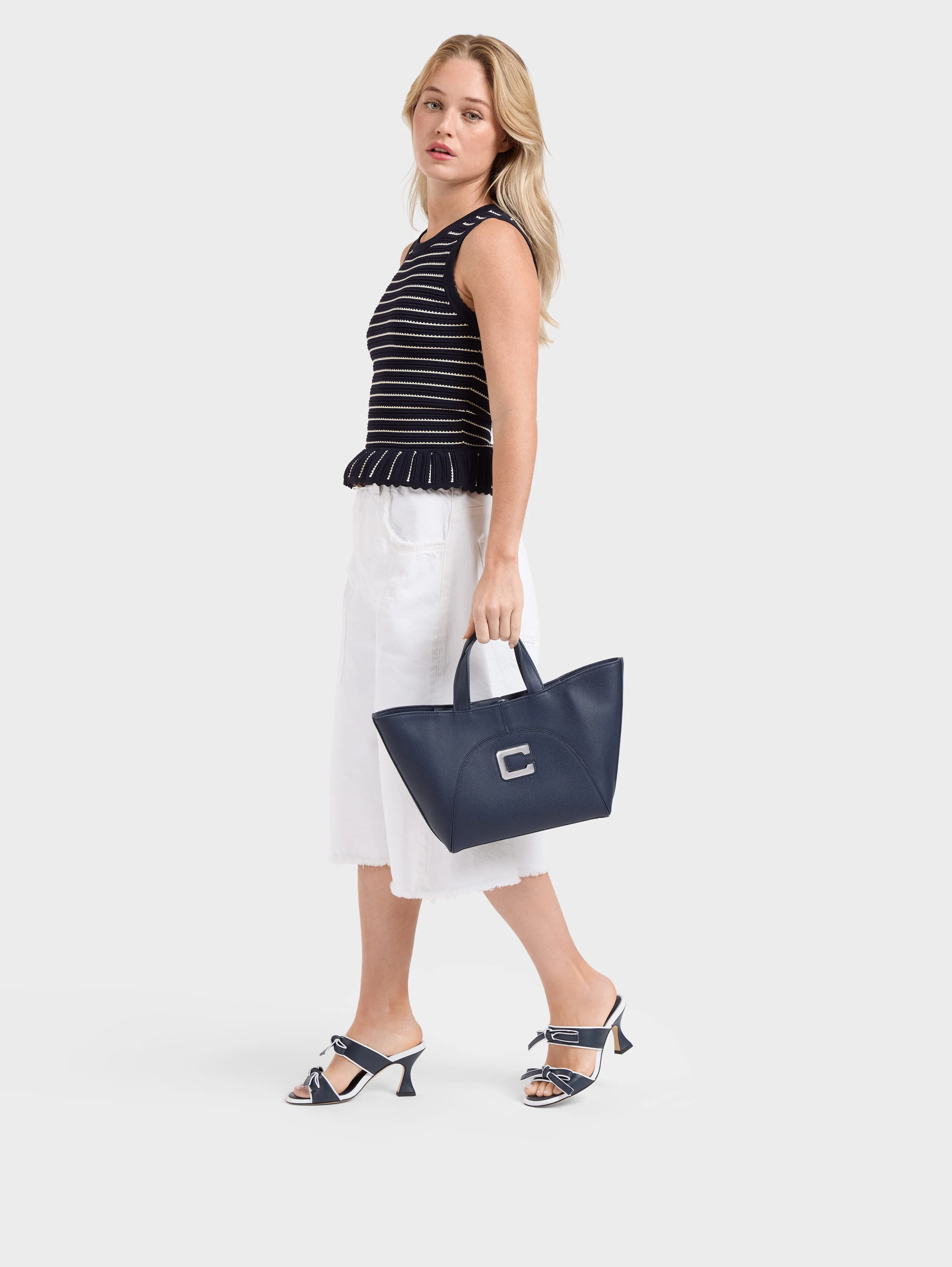 Clem - Mini sac cabas cuir grainé bleu marine upcyclé - Image 7