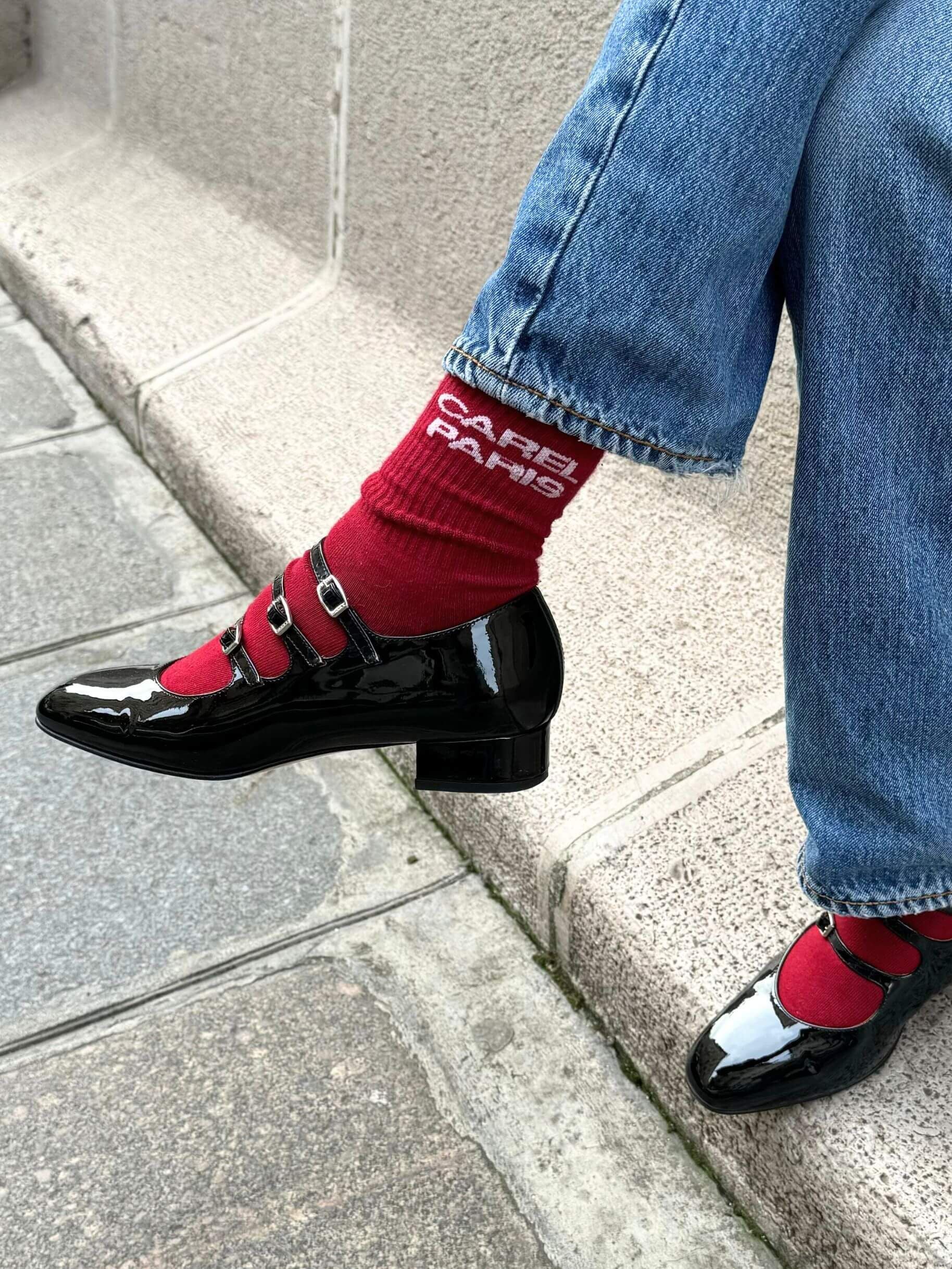Nana - Chaussettes rouges Carel Paris - Image 5